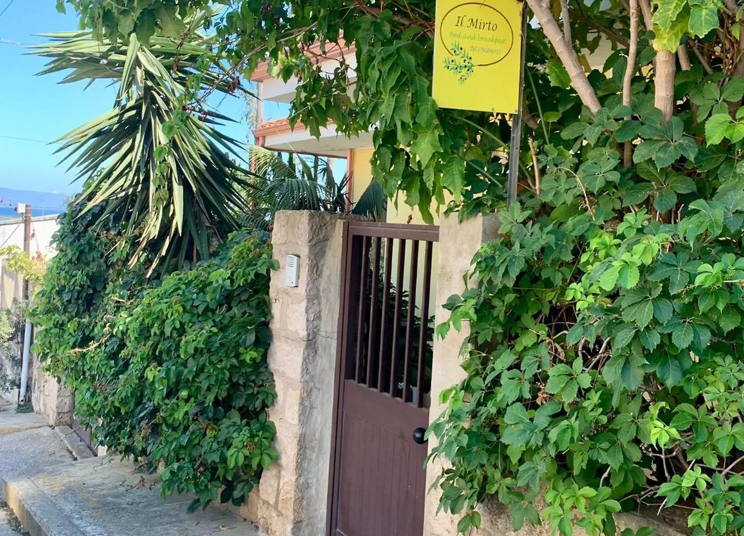 B & B Il Mirto 2 SantʼAntìoco Bed & Breakfast